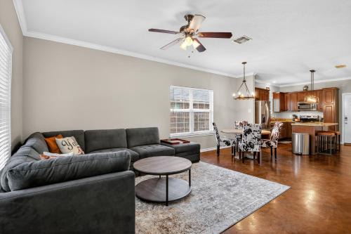 Game Day Getaway Near Texas A&M home