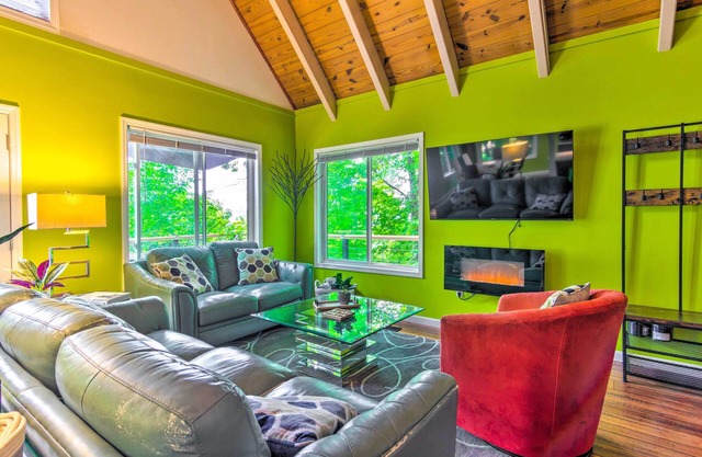Game Room & Mountain Views: Lake Lure Retreat!