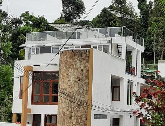 GAMPOLA Hazelton Square