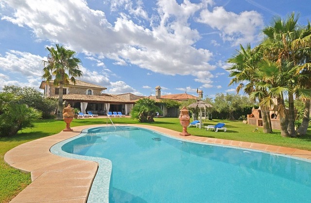 Gamundi - Charmante maison de campagne avec jardin et piscine à 3 km de la plage