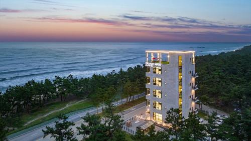 Gangneung Grande Mare Pool Villa