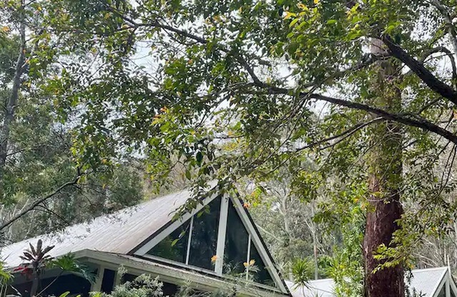 Gap Beach House nestled in bushland close to the beach