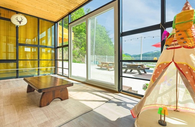 Gapyeong Ttittippangppang Pension
