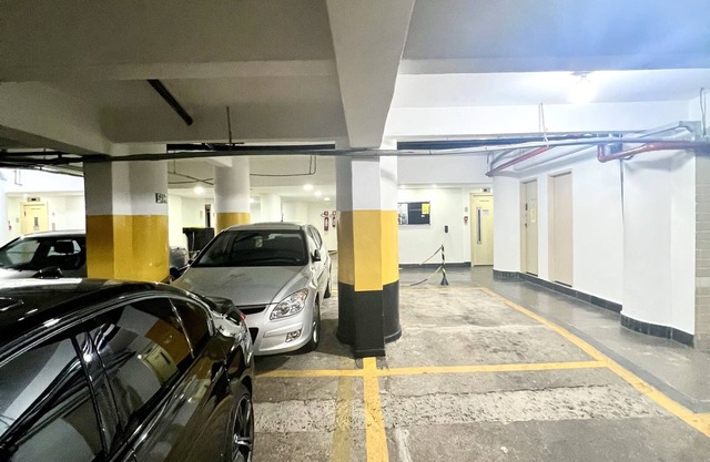 Garagem no Baronesa de Arary Para Aptos do Cleverson