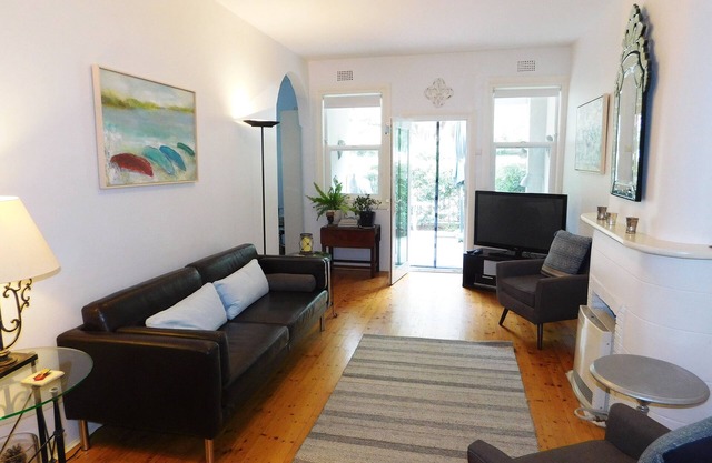 Rez de jardin au coeur de Double Bay