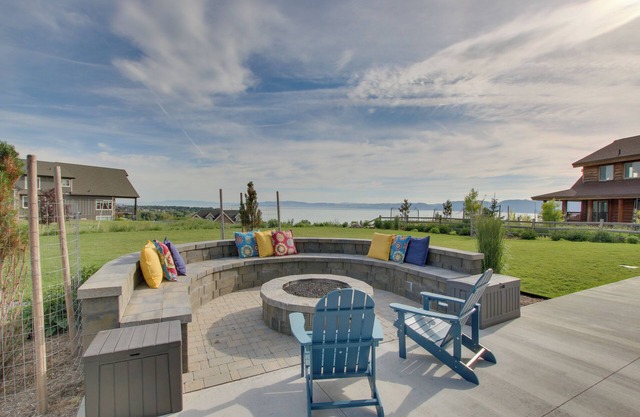 Garden City Gem: Private Hot Tub & Game Room!