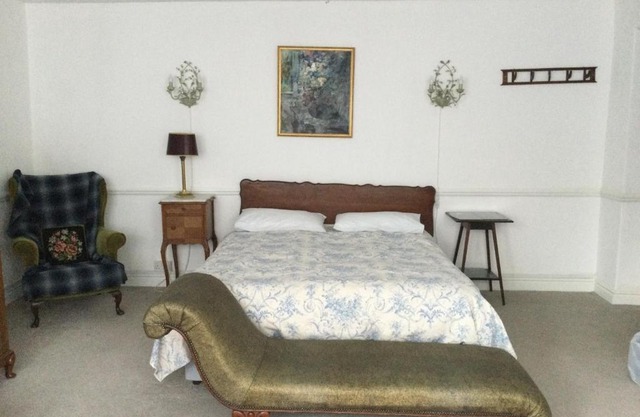 Garden flat 1