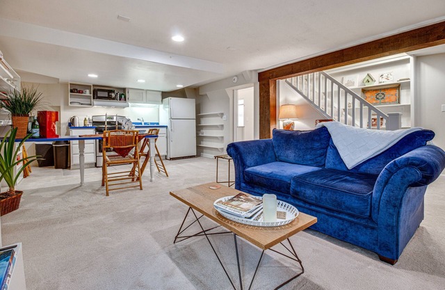 Garden-Level Cincinnati Apartment: Walkable Area!
