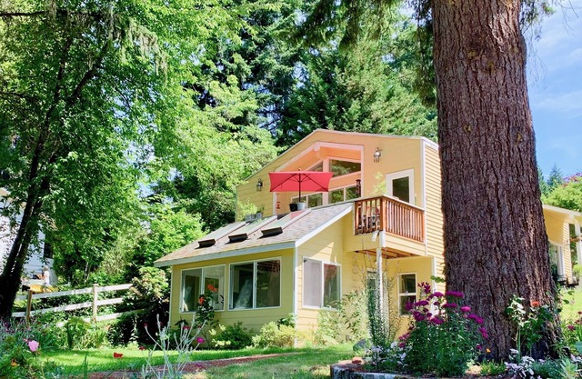 Garden Oasis au cœur des vignobles de Woodinville