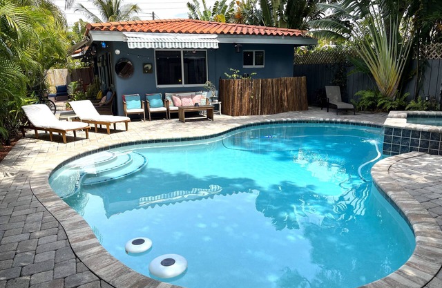 2/2 Garden Oasis avec piscine privée et eau de mer chauffée / spa à proximité de la plage de Lauderdale