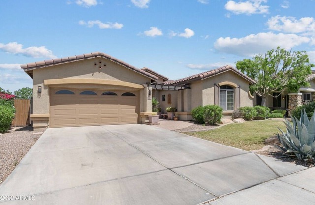Gardenia 5 min from State Farm Stadium