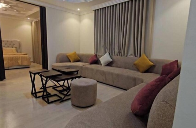 Gardenia Apartments One-Bedroom Apartment