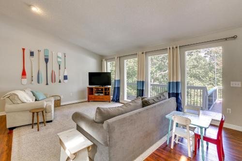 Garfield Vacation Rental with Beaver Lake Access!