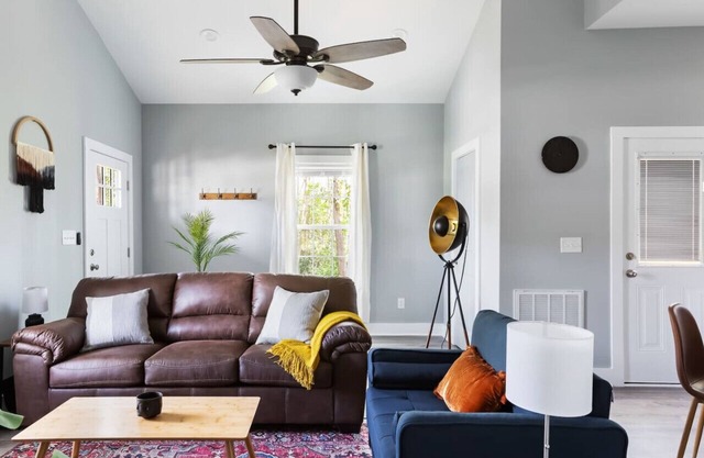 Garner Getaway - Newly Renovated 3Br/2Ba