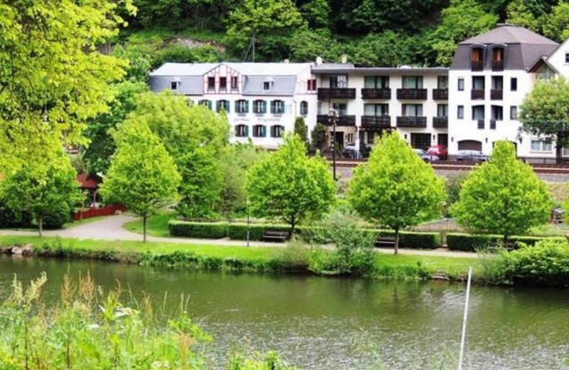 Gasthaus Balduin, mitten in der Natur, direkt am Fluss