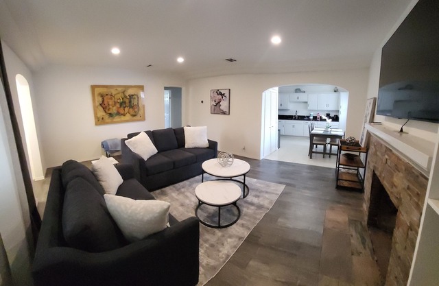 Gated Family Home in NOHO