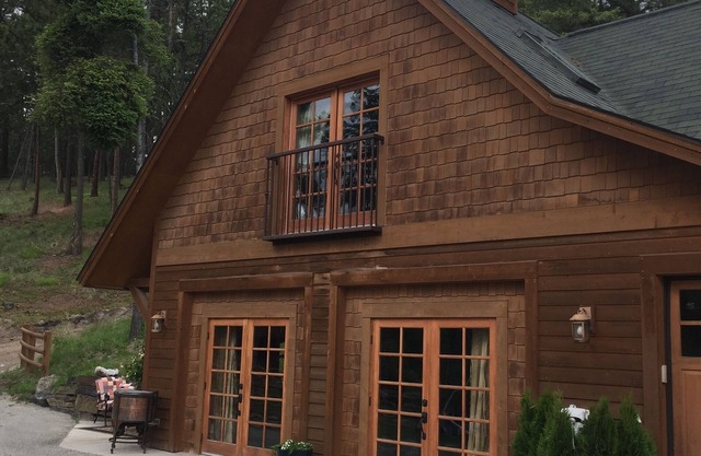 Gated 2 Bedroom Cottage: 4 personnes, vue sur le lac, cheminée, cuisine.