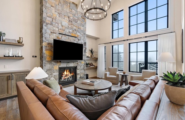 Gatsby Condo 4BR Condo The Village at Tamarack