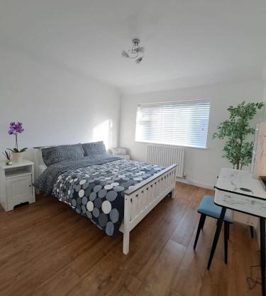 GATWICK HOUSE