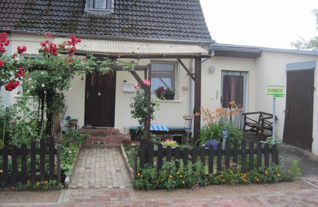 Gemütliche Ferienwohnung, Separater Eingang - Ferienwohnung Tatzel