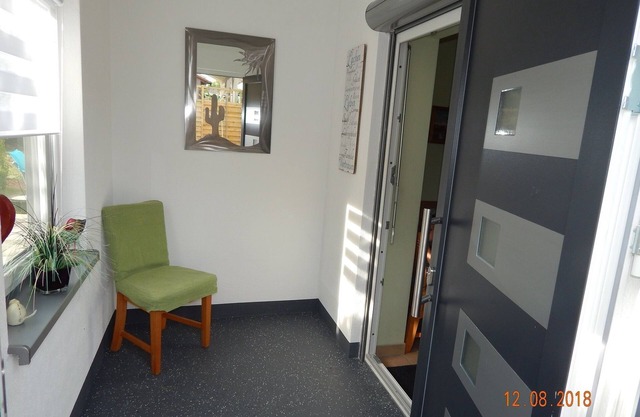 Acogedor apartamento (60m2) en la planta baja con un pequeño jardín y terraza