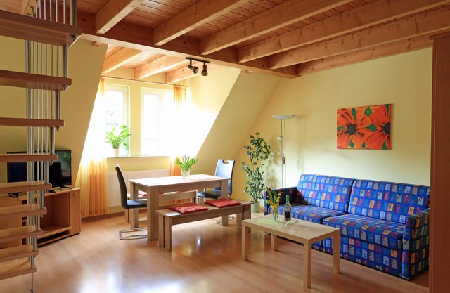Appartement confortable avec une grande cour
