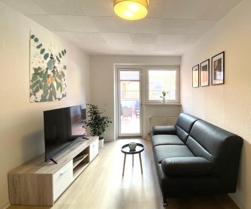 Gemütliche Unterkünfte für längeren Aufenthalt und Monteure inkl Balkon, Waschmaschine, WiFi, Küche und Parkplatz