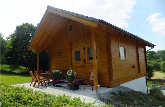 Maison de vacances confortable de 40 m² avec chauffage en pierre naturelle, parking gratuit et connexion Wi-Fi