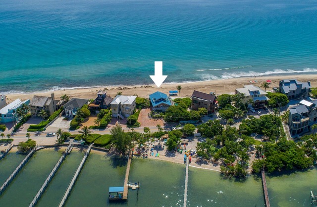 Gemini Beach: 6BR / 4. 5BA FL Beach House sur 2 plages. Sur. Le. Plage!