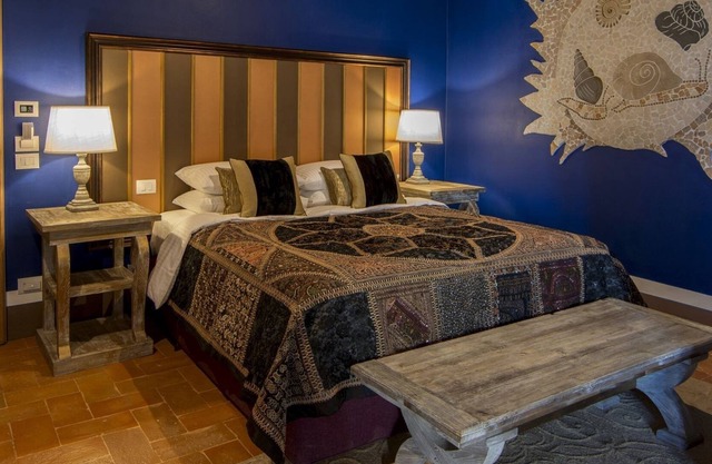 Suite Junior-Prestige-Douche-Vue sur Jardin-One Bedroom