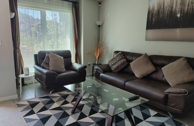 Genesis Townhouse ( Lower Unit Apartment ).