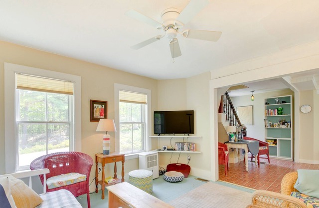 Georgetown Vacation Rental: Gas Grill & Near Beach
