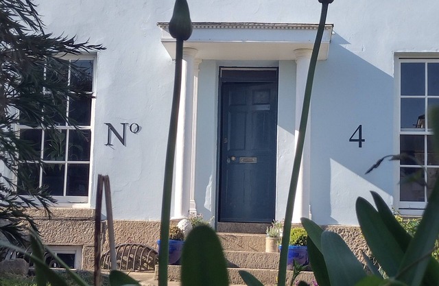 Georgian Townhouse in Penzance with Sea Views, Garden, 4 Bedrooms, 2 Bathrooms