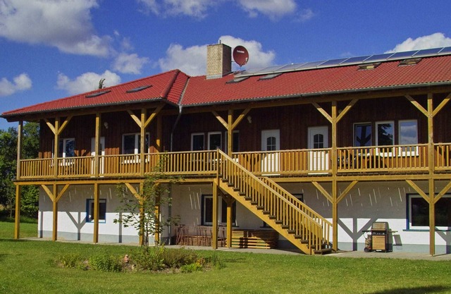 Appartement spacieux à Boddin avec jardin