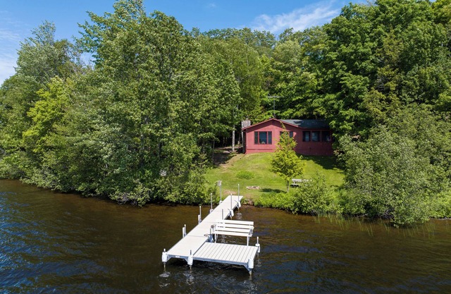 Évadez-vous de tout à Tranquility sur le magnifique lac Teal "le lac tranquille"