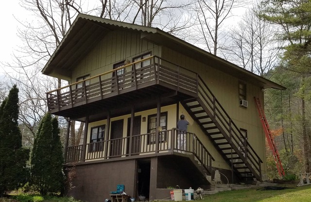 Éloignez-vous des montagnes dans ce chalet confortable. Propre et calme