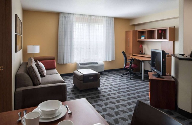 Get Ready for a Blissful Getaway! Near Gene Coulon Memorial Beach Park