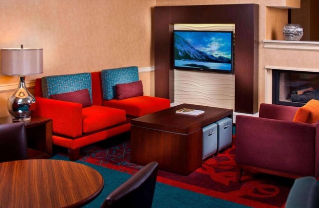 Get Ready for Blissful Getaway! 3 Modern Units, w/ Outdoor Pool, Pet-Friendly!