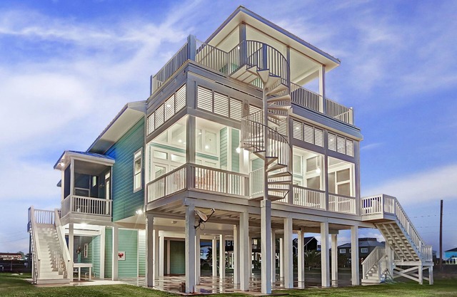 Accueil Waterfront Luxury - Bay & Beach!