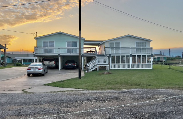 Getaway By The Bay Unit 1
