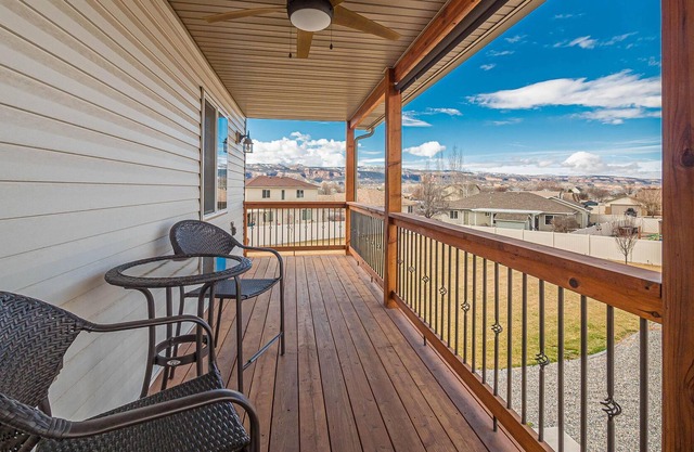Getaway Loft - Warm, Comfy & Certified Dander Free