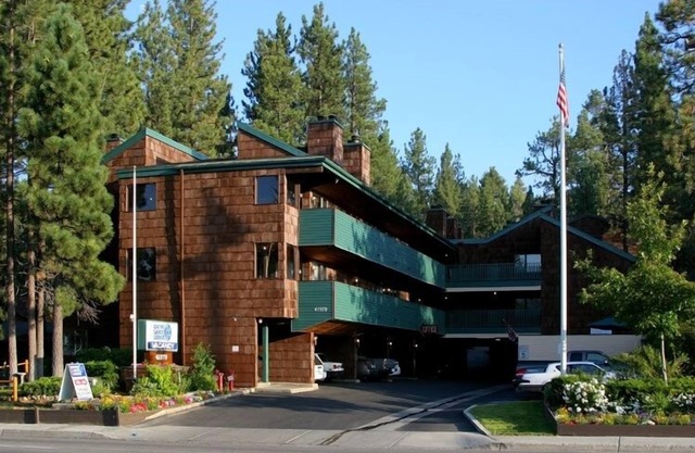 Getaways at Snow Lake Lodge