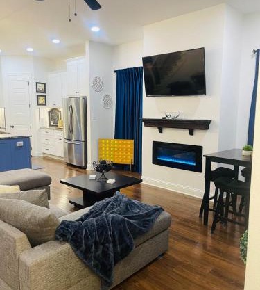 GGI Retreat Modern Texas Style Home