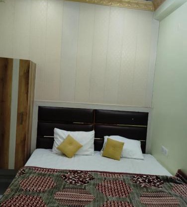 Ghanshyam palace Orchha