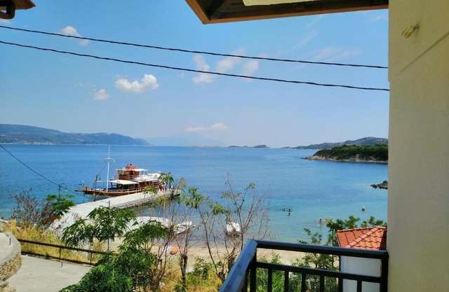 Gianni's Apartment 1 by the Sea