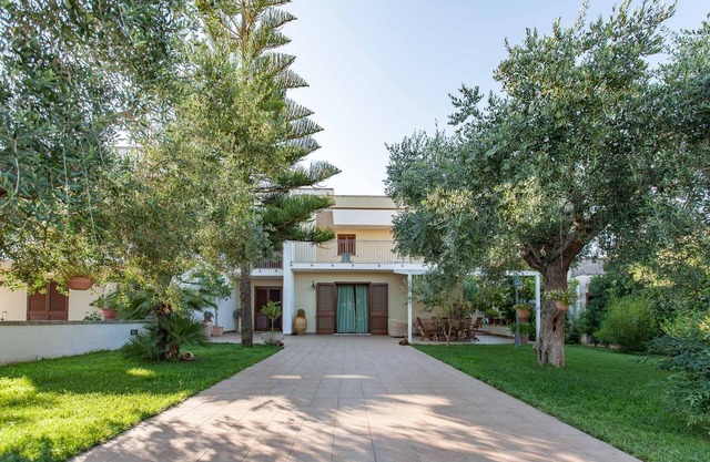 Giardino dei Suoni B&B, chambres avec salle de bain privée et cuisine, entre mer et campagne