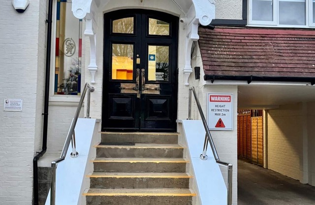 Gidea Park Hotel