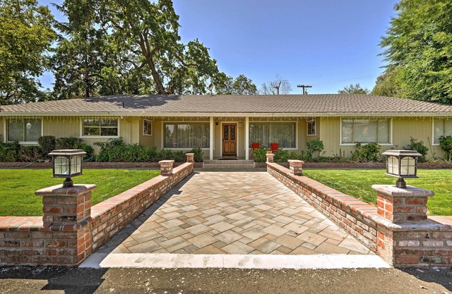 Gilroy Home w / Deck sur 20 Acres - 7 mi au centre-ville!