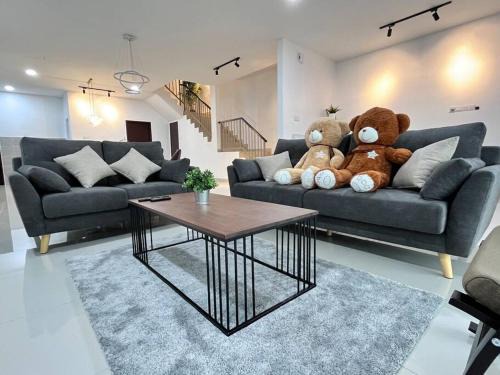GioiaHome with 6 bedroom and 15 guest