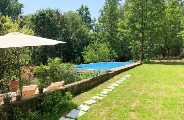Maison Giorgio à Ferrere - 12 personnes, 5 chambres